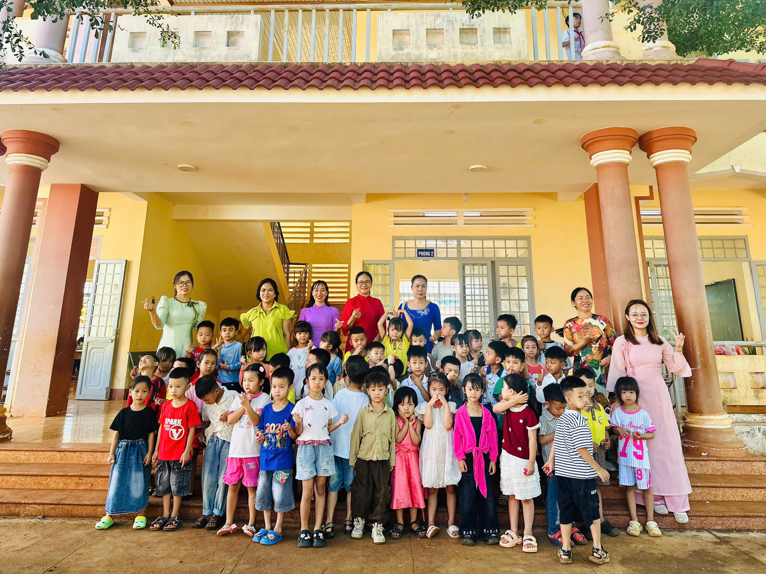 TRƯỜNG MẦM NON CƯ MỐT TỔ CHỨC CHO TRẺ 5 TUỔI THAM QUAN KHU LƯU NIỆM TỔNG ĐỘI TNXP NGHĨA BÌNH VÀ TRƯỜNG TIỂU HỌC NGUYỄN TRƯỜNG TỘ