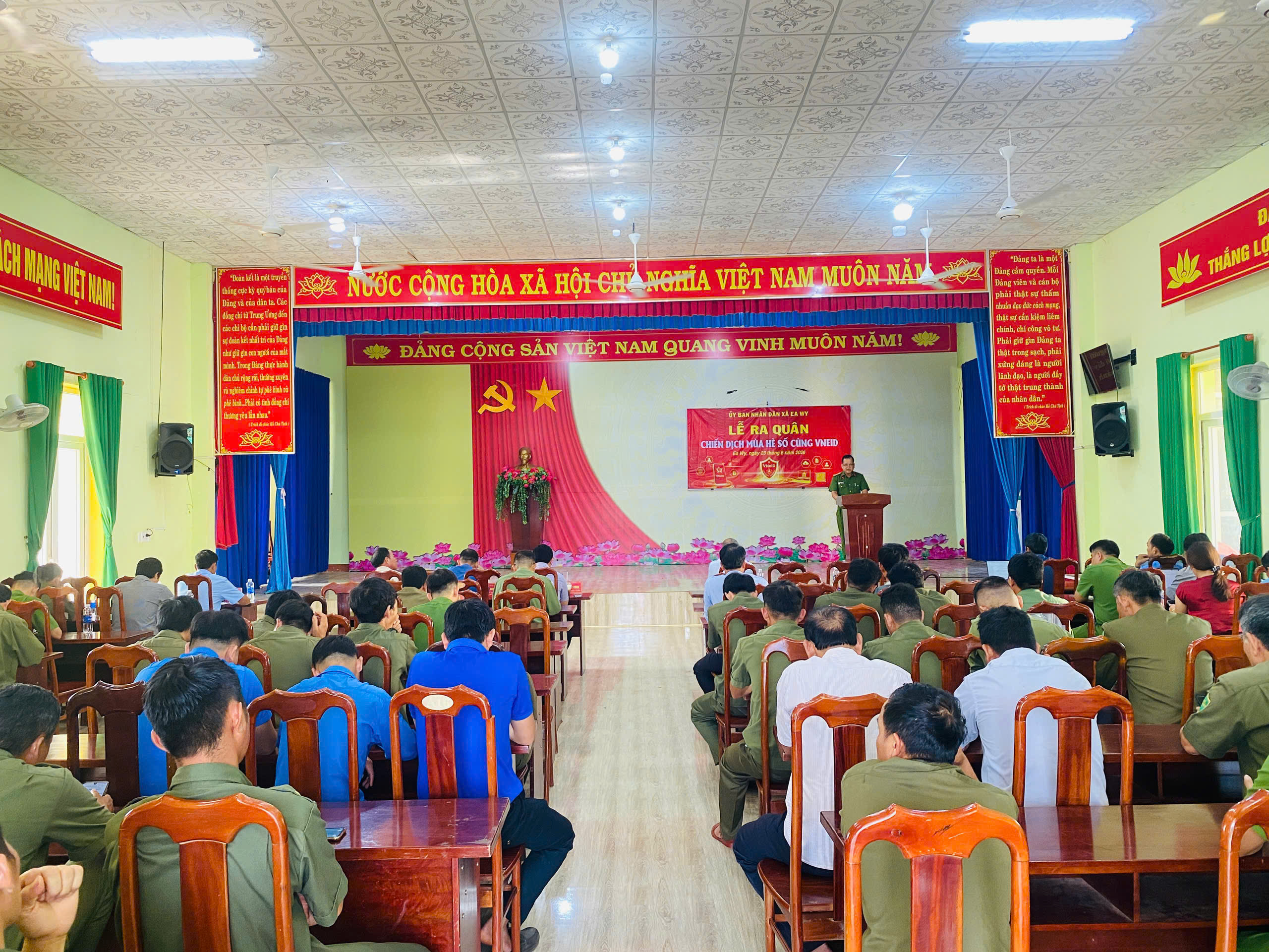 XÃ EA WY TỔ CHỨC LỄ RA QUÂN CHIẾN DỊCH “MÙA HÈ SỐ CÙNG VNeID” NĂM 2026
