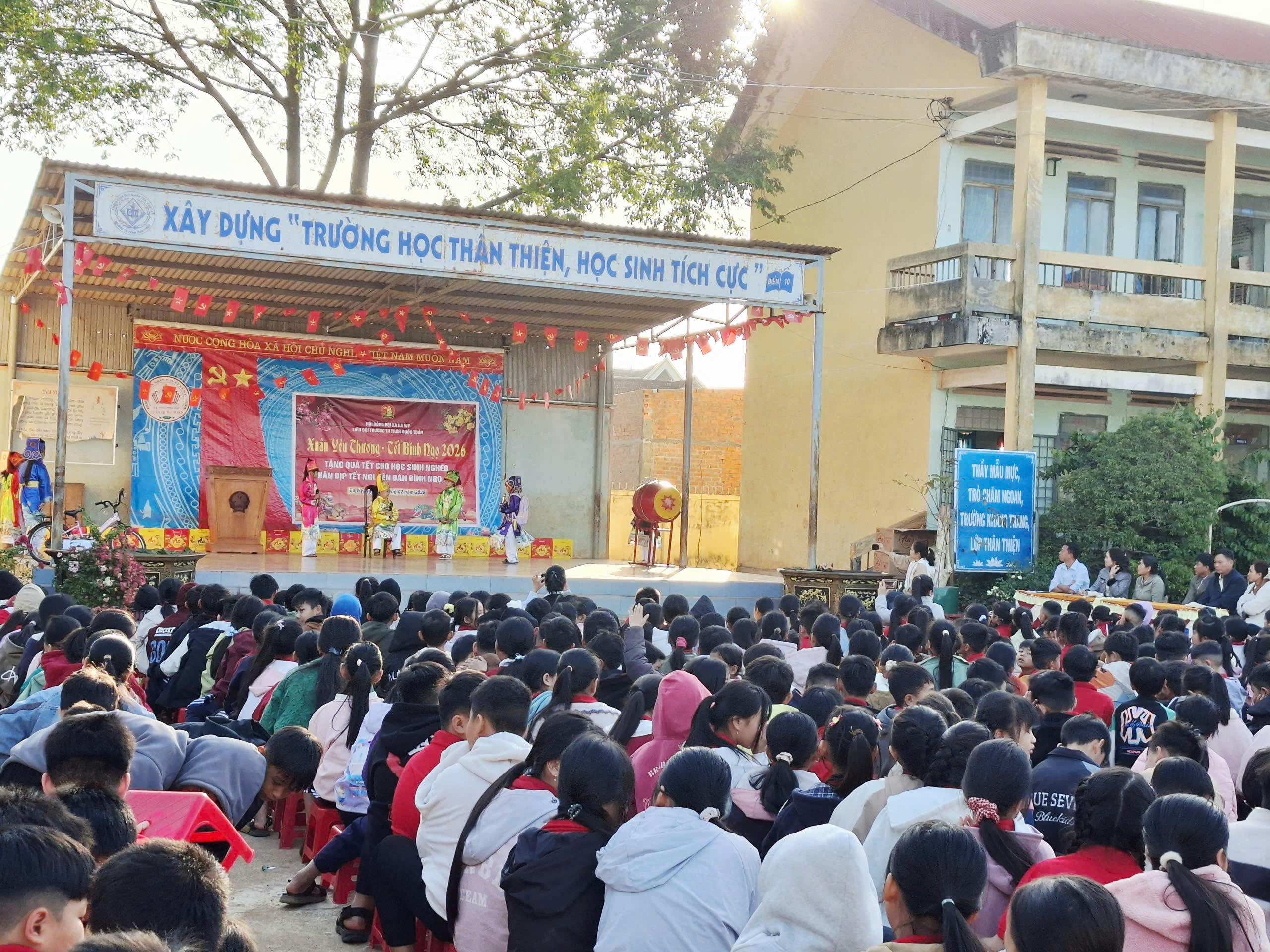 LIÊN ĐỘI TRƯỜNG TIỂU HỌC TRẦN QUỐC TOẢN (XÃ EA WY) TỔ CHỨC THÀNH CÔNG CHƯƠNG TRÌNH “XUÂN YÊU THƯƠNG – TẾT BÍNH NGỌ 2026”