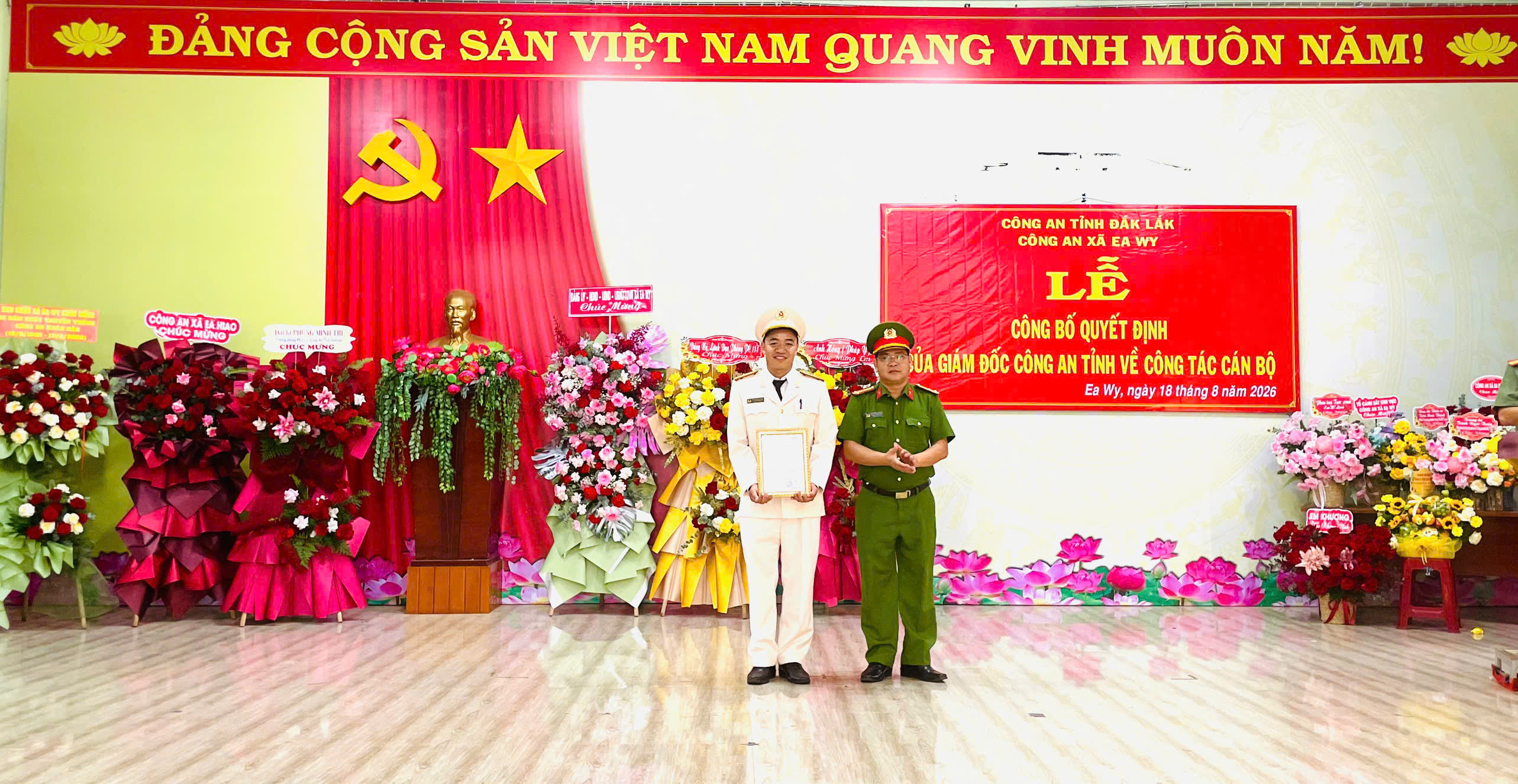 Lễ công bố Quyết định của Giám đốc Công an tỉnh Đắk Lắk về công tác cán bộ