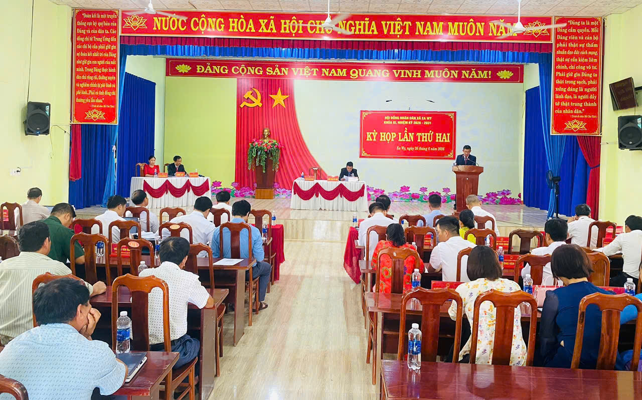 Xã Ea Wy tổ chức thành công Kỳ họp lần thứ hai, HĐND xã khóa XI, nhiệm kỳ 2026-2031