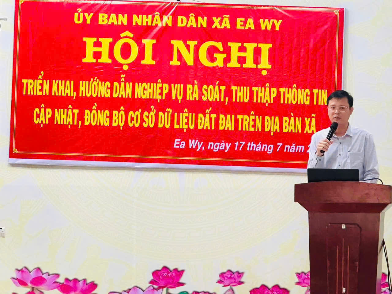 Hội nghị triển khai, hướng dẫn nghiệp vụ rà soát, thu thập thông tin, cập nhật, đồng bộ cơ sở dữ liệu đất đai trên địa bàn xã Ea Wy