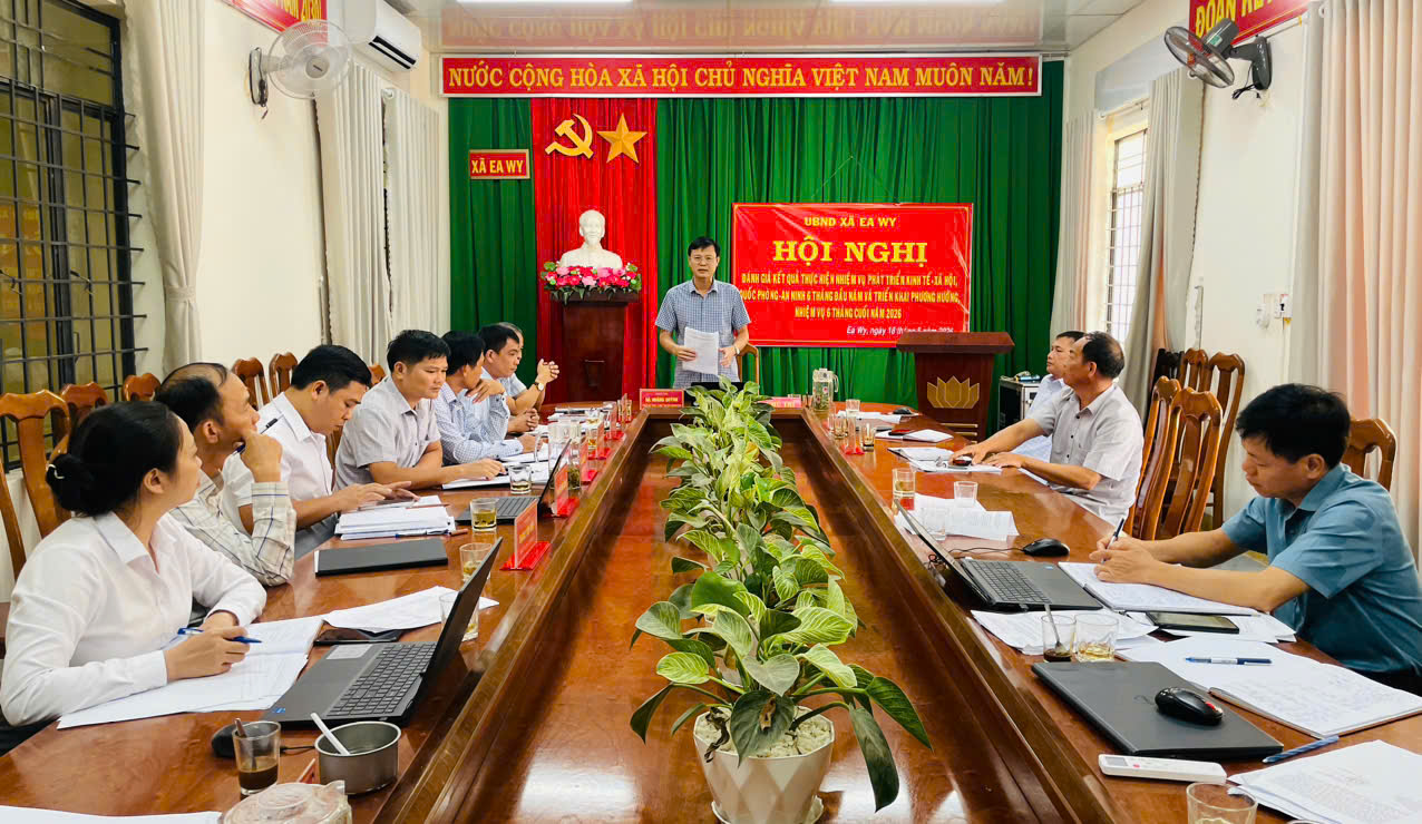 Hội nghị đánh giá kết quả thực hiện nhiệm vụ phát triển kinh tế-xã hội, quốc phòng –an ninh 6 tháng đầu năm và triển khai nhiệm vụ trọng tâm trong 6 tháng cuối năm 2026