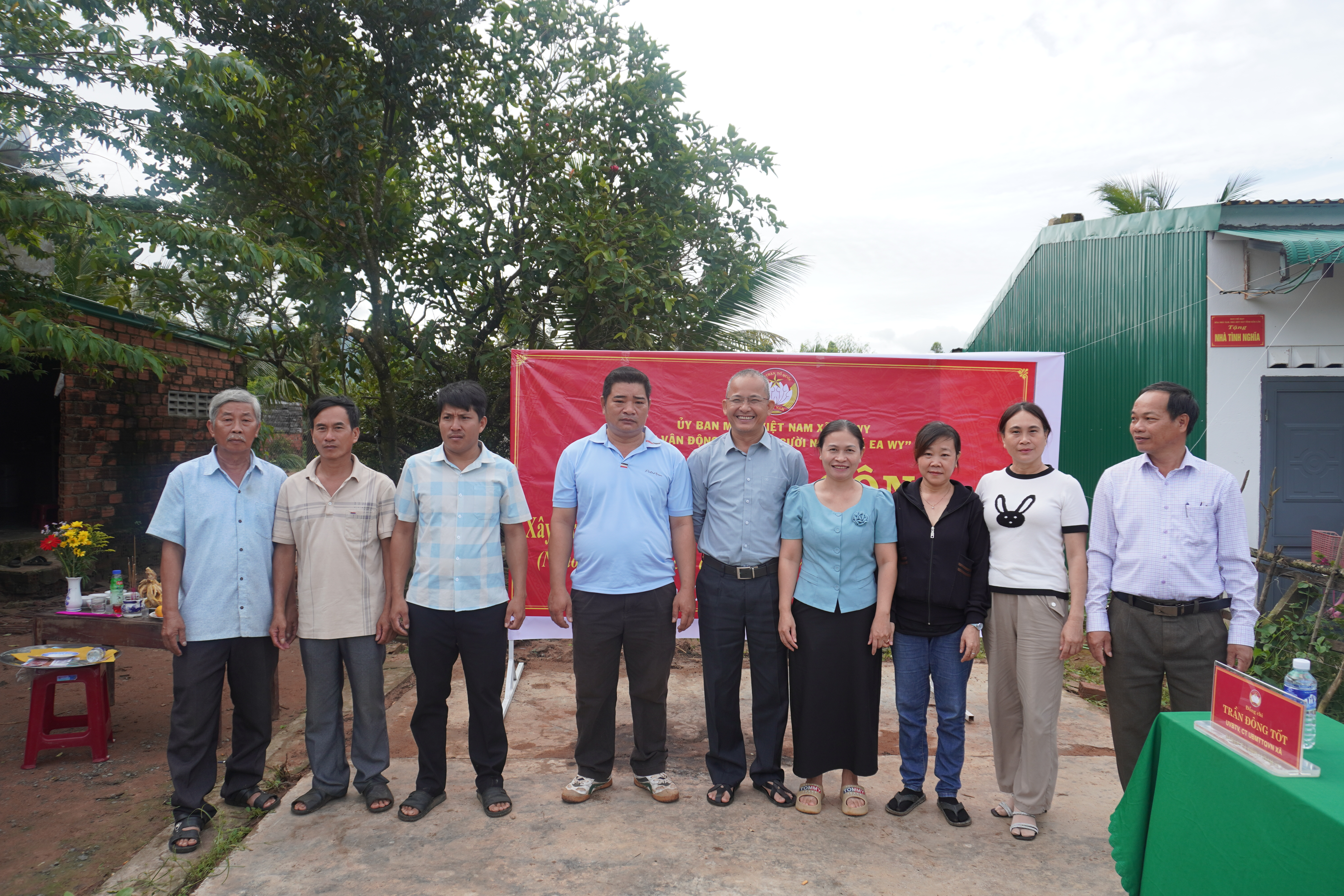 Lễ khởi công xây dựng nhà đại đoàn kết cho hộ nghèo tại thôn Nghĩa Bình
