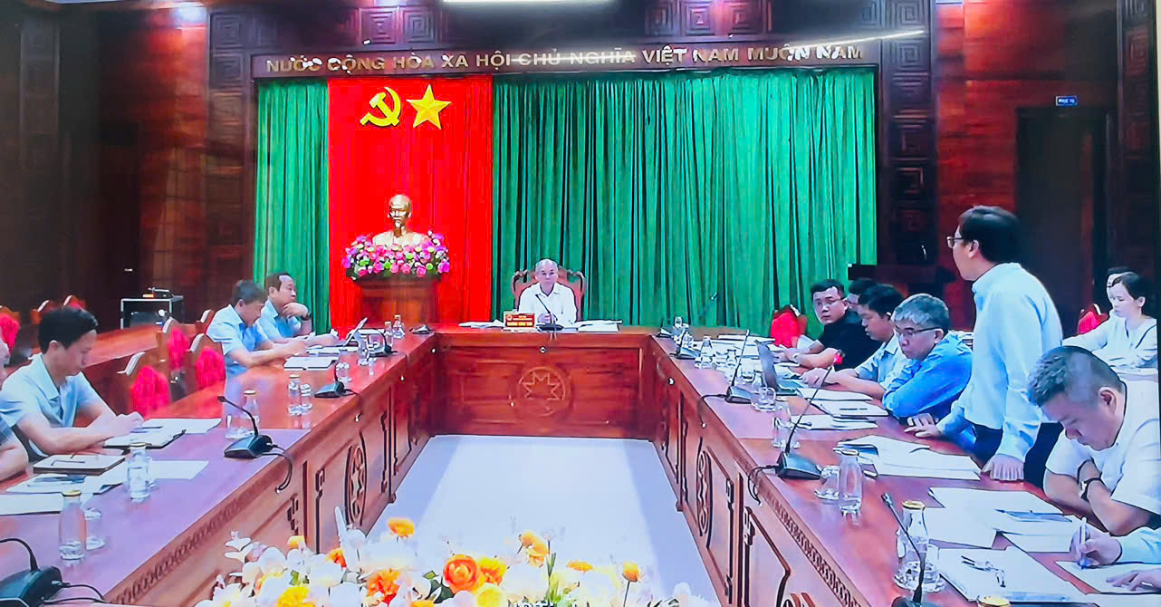 Hội nghị trực tuyến đẩy nhanh tiến độ khai thác, xử lý các cơ sở nhà, đất dôi dư sau khi thực hiện sắp xếp tổ chức bộ máy đơn vị hành chính trên địa bàn tỉnh Đắk Lắk